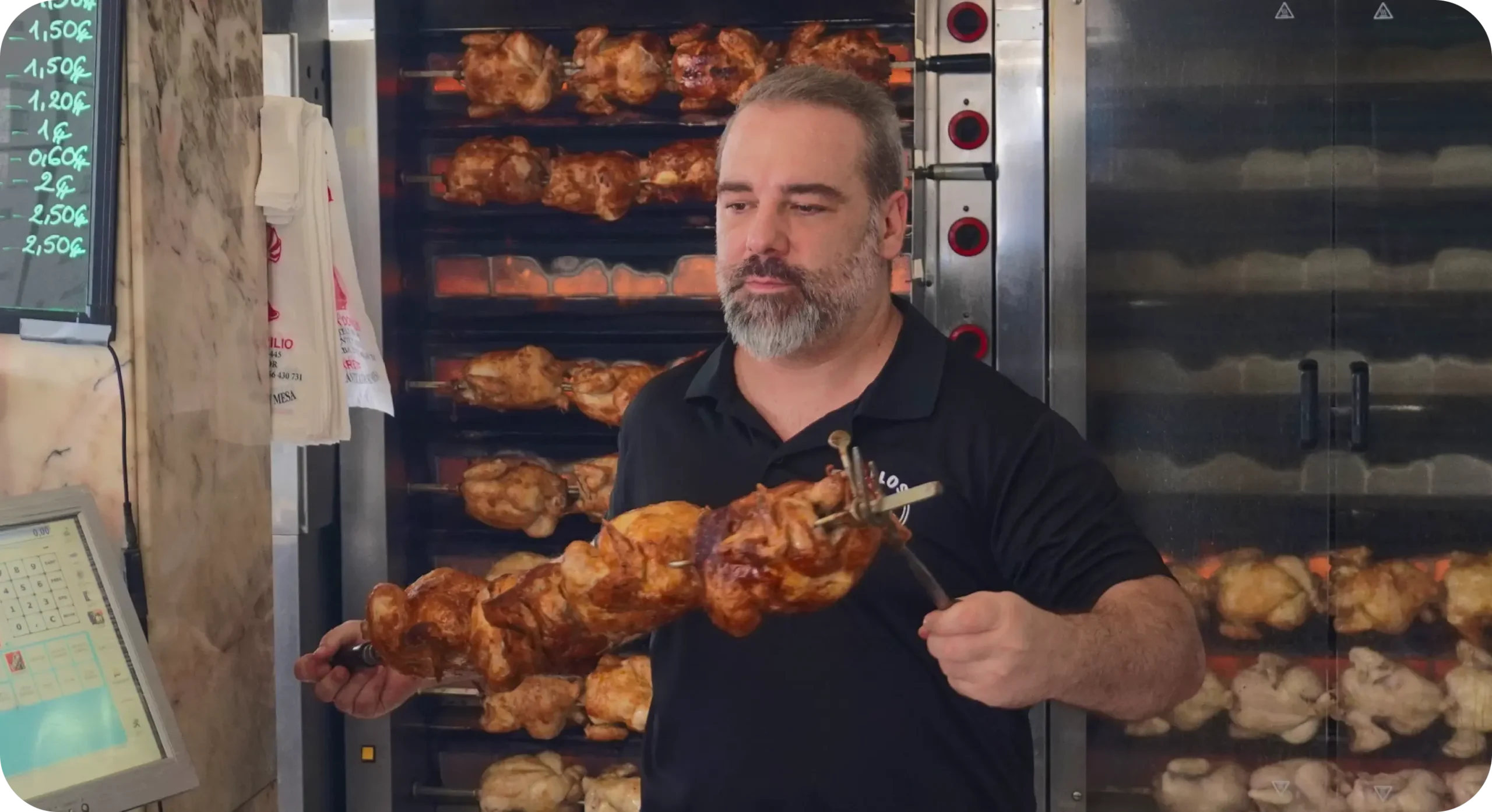 Samuel_Asador_Hilario_Pio_12_Barbate_Pollos_Hilario_Guillen